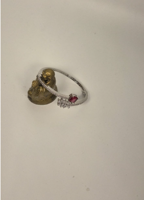 Bracelet with stone adjustable