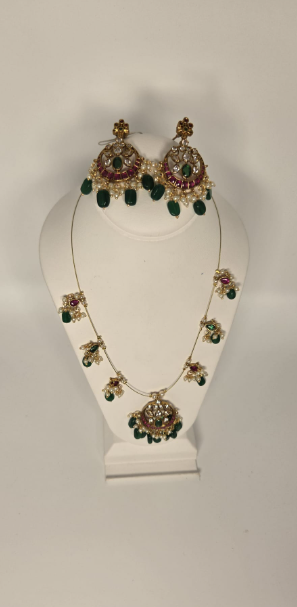 Premium quality Necklace invisible