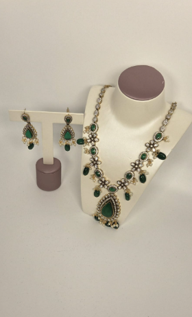 Green Premium quality Necklace set
